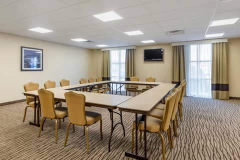 MainStay Suites Near Denver Downtown — photo 4