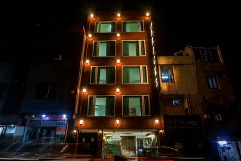 Hotel Bricks Karol Bagh New Delhi — photo 8