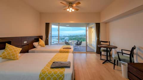 Hotel Sunset Hill — hotel room