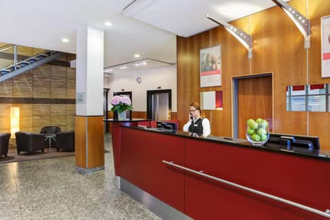 IntercityHotel Berlin Ostbahnhof — photo 2