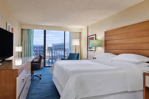 Sheraton Orlando Lake Buena Vista Resort — hotel room