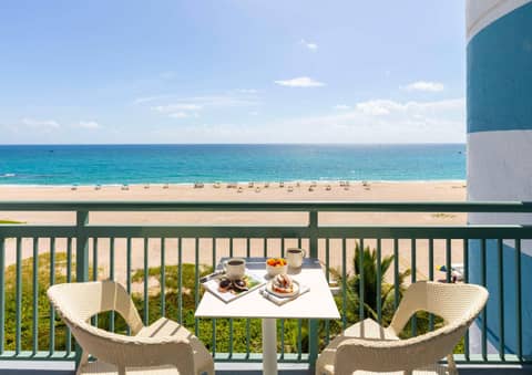 The Singer Oceanfront Resort, Curio Collection by Hilton — photo 7