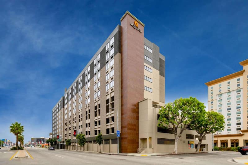 Hilton Garden Inn LAX Los Angeles Airport — building