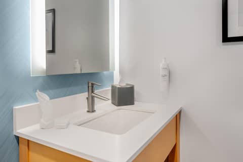 Hilton Garden Inn LAX Los Angeles Airport — photo 6