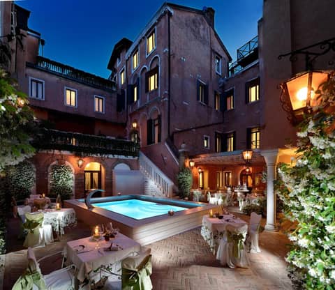 Hotel Giorgione — dining
