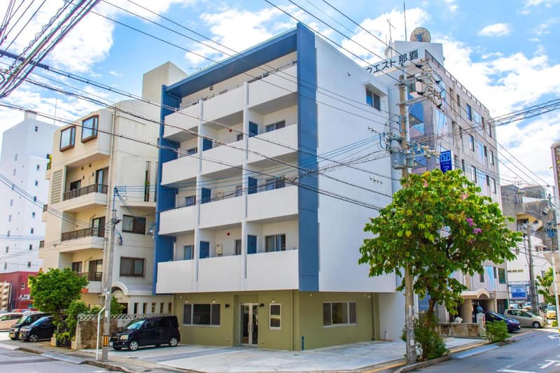 Good Life Apartment, Okinawa