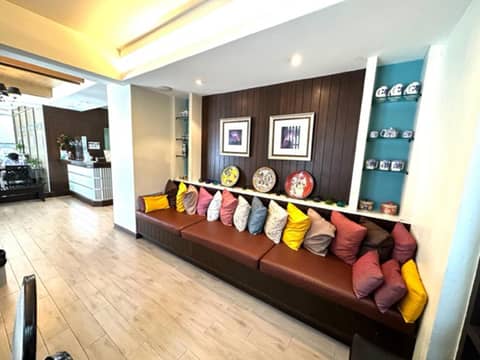 Sawasdee Hotel @ Sukhumvit Soi 8 — photo 9
