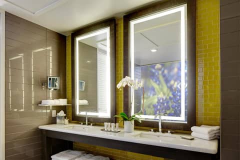 Archer Hotel Austin — bathroom