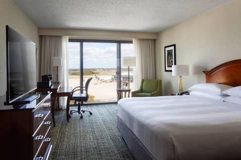 Tampa Airport Marriott — photo 2