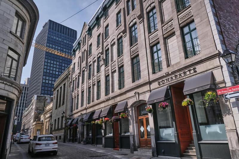 Hotel Bonaparte — building