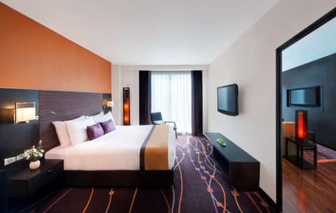 Radisson Suites Bangkok Sukhumvit — photo 3