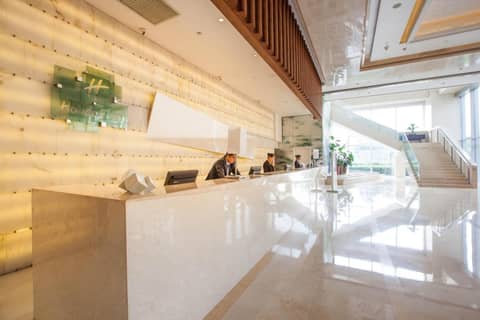 Holiday Inn Beijing Focus Square by IHG — photo 2