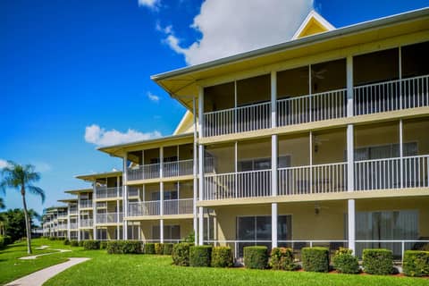 Hilton Vacation Club Charter Club Naples Bay — photo 4