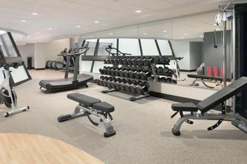 Hilton Grand Vacations Club Chicago Magnificent Mile — photo 3