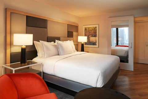 Hilton Grand Vacations Club Chicago Magnificent Mile — photo 5
