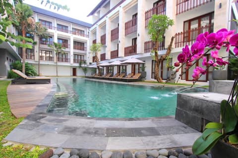 Grand La Walon Hotel — recepcion & lobby