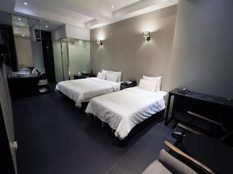 Almond Hotel Busan Station — photo 9