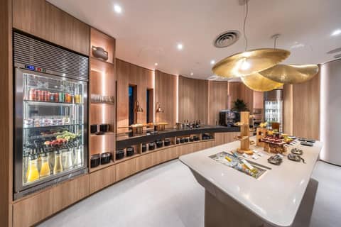 Crowne Plaza Changi Airport by IHG — photo 2