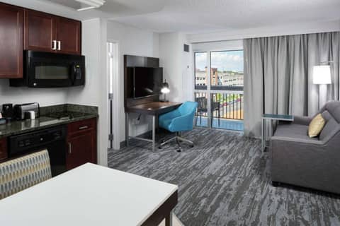 Hampton Inn & Suites Memphis-Beale Street — photo 9
