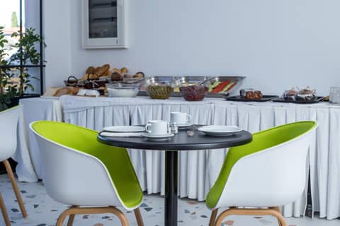 Faliraki Premium Hotel — dining