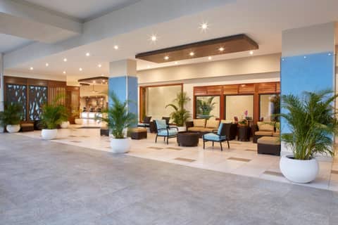 Holiday Inn Express Waikiki by IHG — recepcion & lobby
