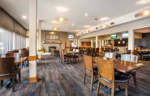 Meadow Inn Hotel-Motel — dining