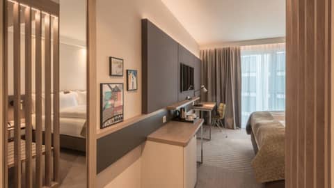 Holiday Inn - Hamburg - Berliner Tor by IHG — hotel room