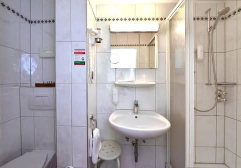 Hotel ADRIA München — photo 3