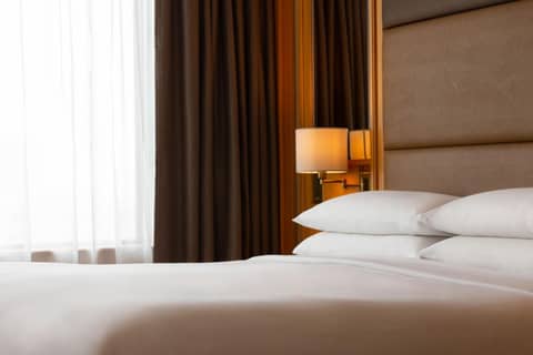 Renaissance Riverside Hotel Saigon — photo 4