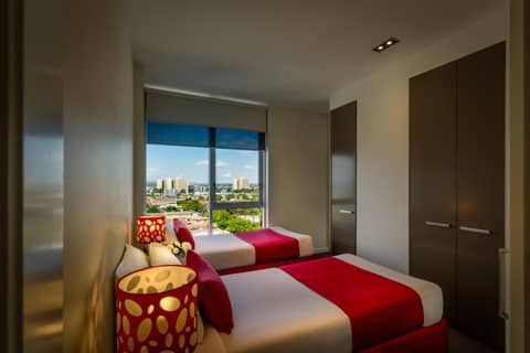Adele Apartment Hotel East Melbourne — hotel room