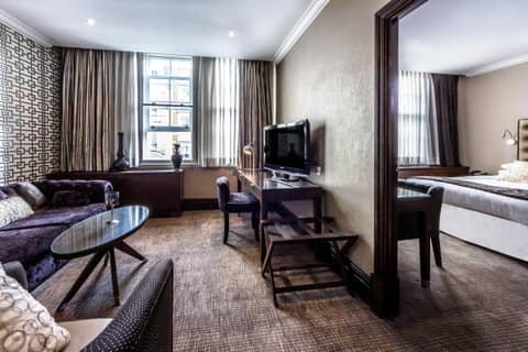 Courthouse Hotel London — hotel room
