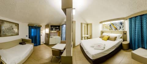 Calanica Resort — hotel room