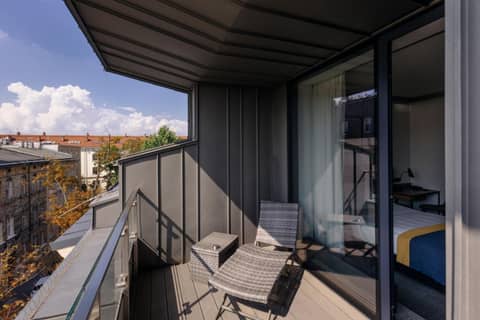 Grand Ascot Hotel — balance & terrace