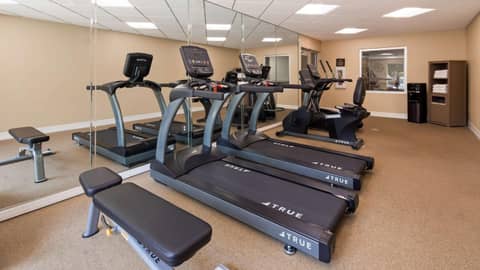 Best Western Plus Ambassador Suites — photo 7