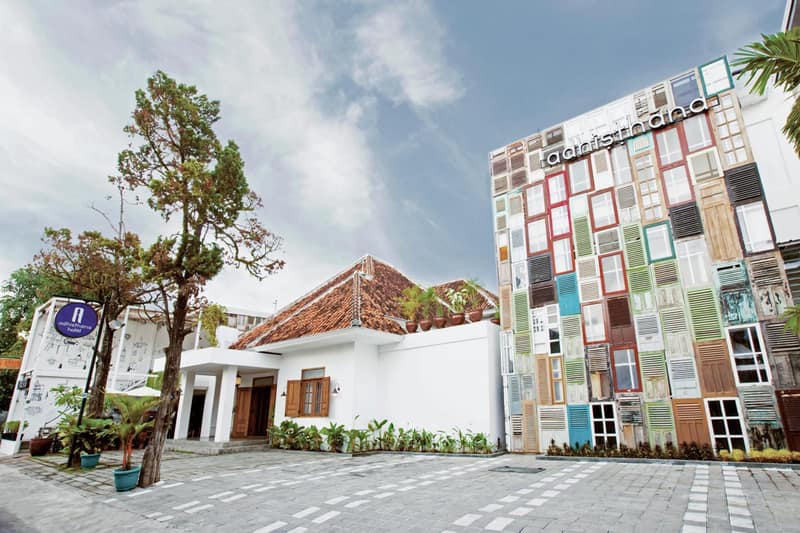 Adhisthana Hotel Yogyakarta — building