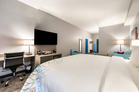 Garner Hotel Virginia Beach North by IHG — photo 9