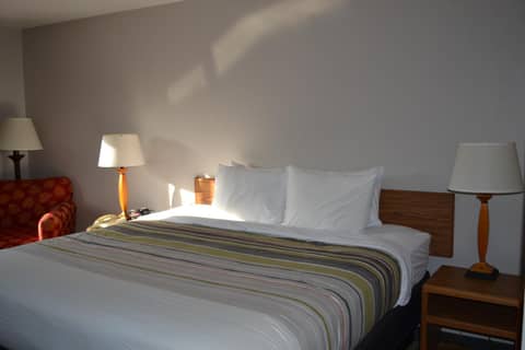 Country Inn & Suites by Radisson, Fairview Heights, IL — photo 8