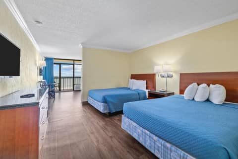 North Shore Oceanfront Resort Hotel — hotel room