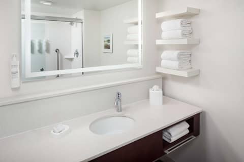 Hampton Inn Atlanta-Northlake — photo 4