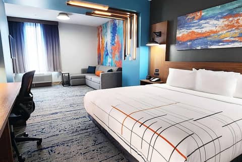 La Quinta Inn & Suites by Wyndham Austin South — photo 6