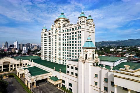 Waterfront Cebu City Hotel & Casino — photo 9