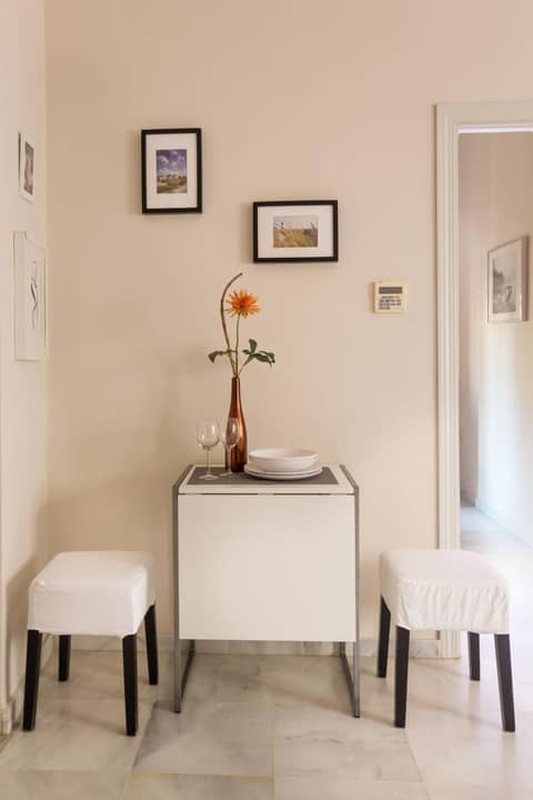 CSE Apartamentos Altamira — dining