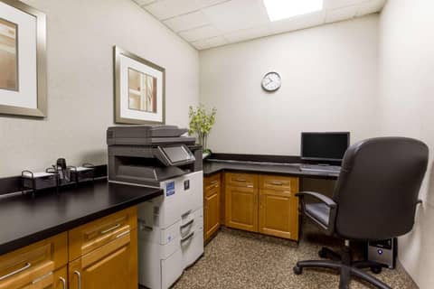 Wingate by Wyndham Calgary South — photo 4