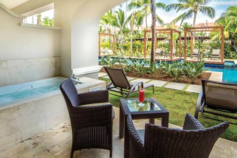 Secrets Royal Beach Punta Cana - Adults Only - All Inclusive — balance & terrace