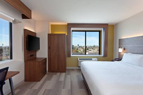 Holiday Inn Express Los Angeles LAX Airport by IHG — photo 2