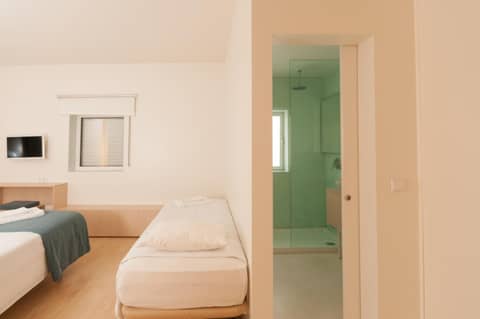 Boavista Guest House — hotel room