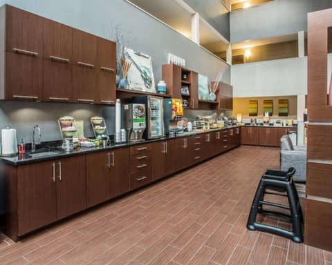 Quality Suites Nashville Airport — photo 5
