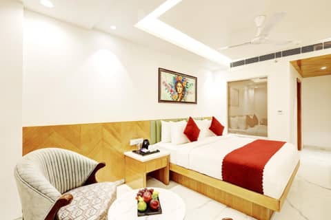 Hotel Namaste Hindustan Just a Minute Away From New Delhi Railway Station and Connaught place — hotel room