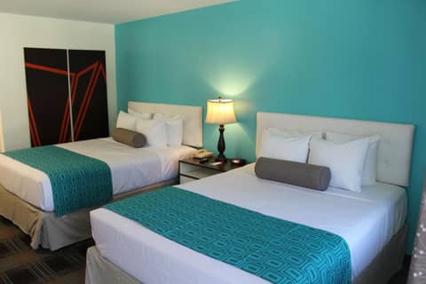 Howard Johnson by Wyndham San Diego Hotel Circle — photo 5