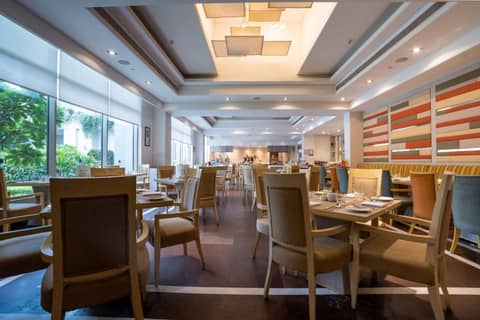 DoubleTree by Hilton Agra — photo 9
